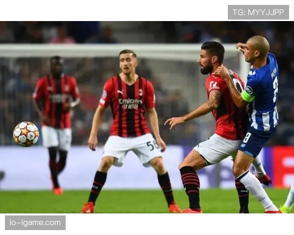 维蒂尼亚 vs 托纳利:中场平衡能力与战术适配性对比 维蒂尼亚 vs 托纳利:中场平衡能力与战术适配性对比