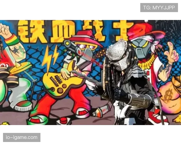 杨千霖这生活真是反差大，球场上铁血战士，朋友圈却全是大排档和麻将局？